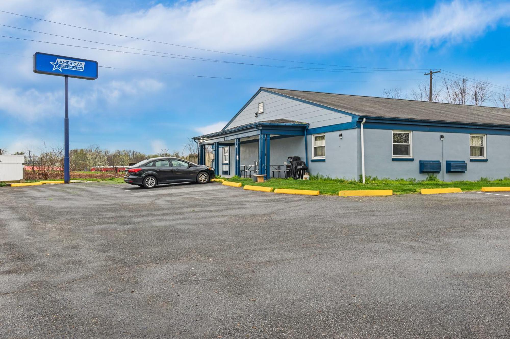 Americas Best Value Inn Carlisle Exterior foto